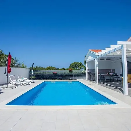Sunrise Holiday home